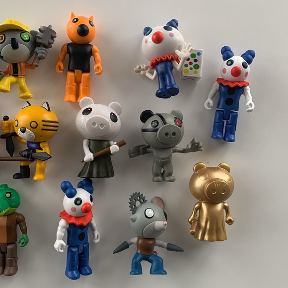 Roblox Piggy Toy Lot - Picture 2 of 4
